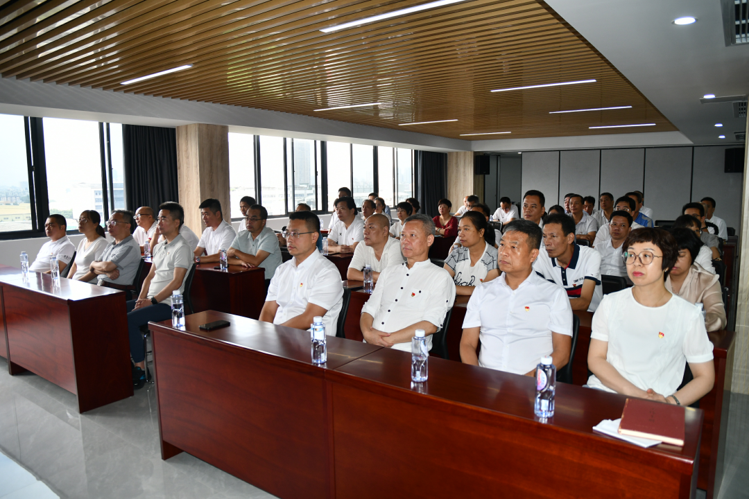 ​fun88集中收看庆祝中国共产党成立100周年大会直播