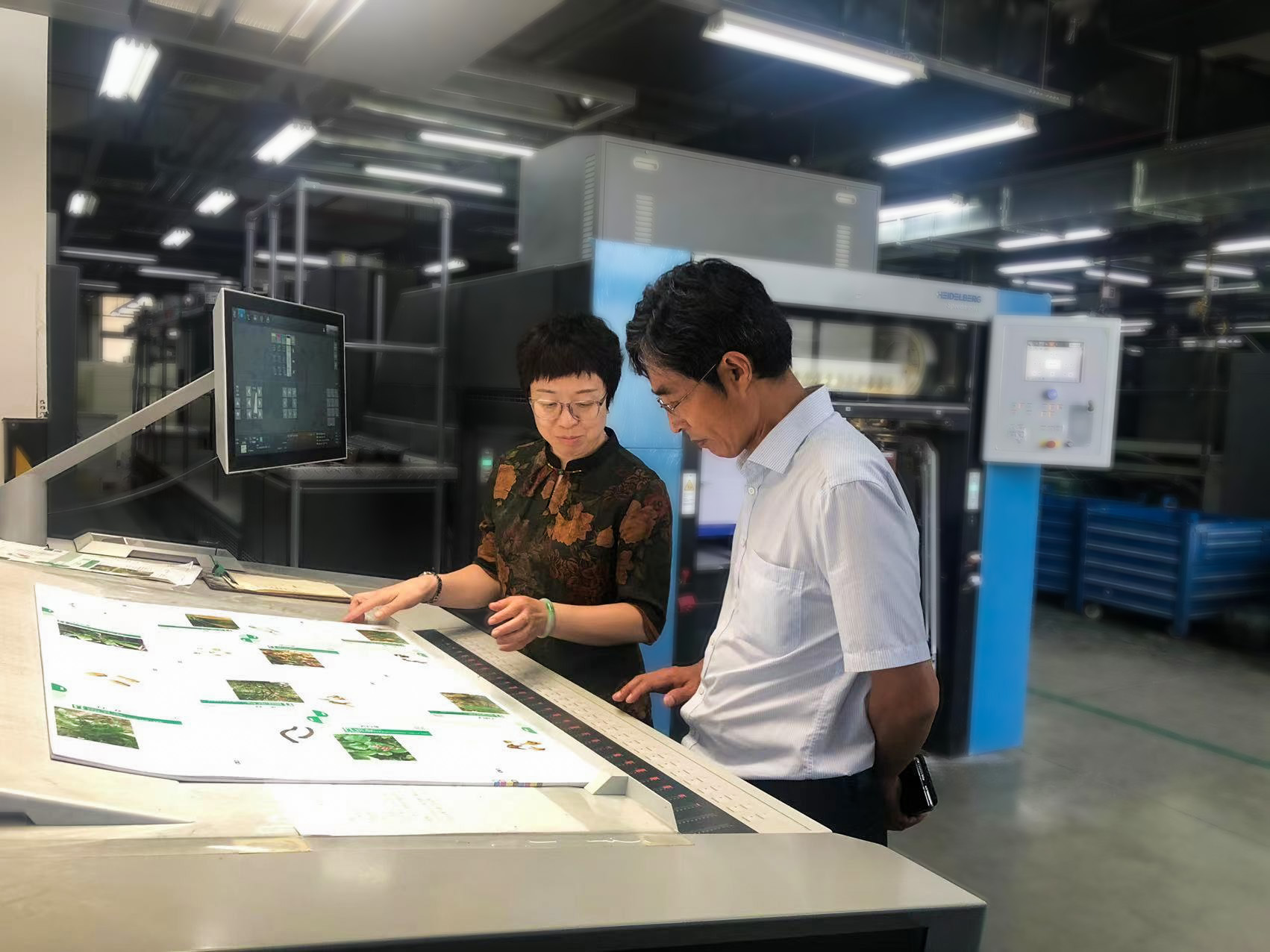 北京印刷学院专家组一行受邀赴fun88调研数字印刷项目